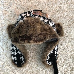 Houndstooth winter furry ear flap hat black white